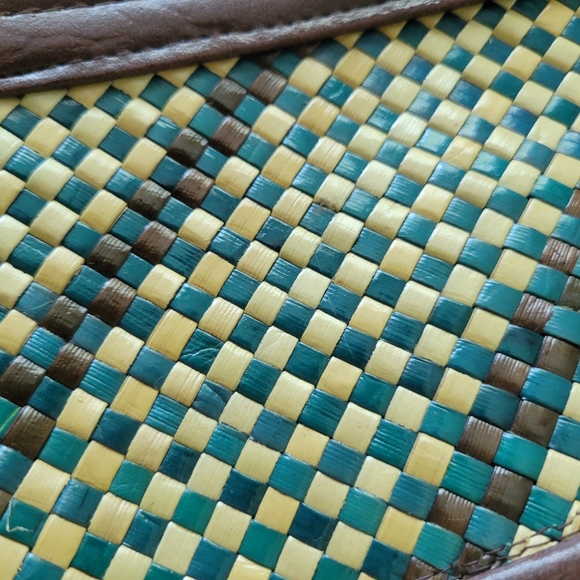 Woven Wooden Handle Bag Fully Lined Gorgeous Colors Mixed Media Every Season - Picture 3 of 12